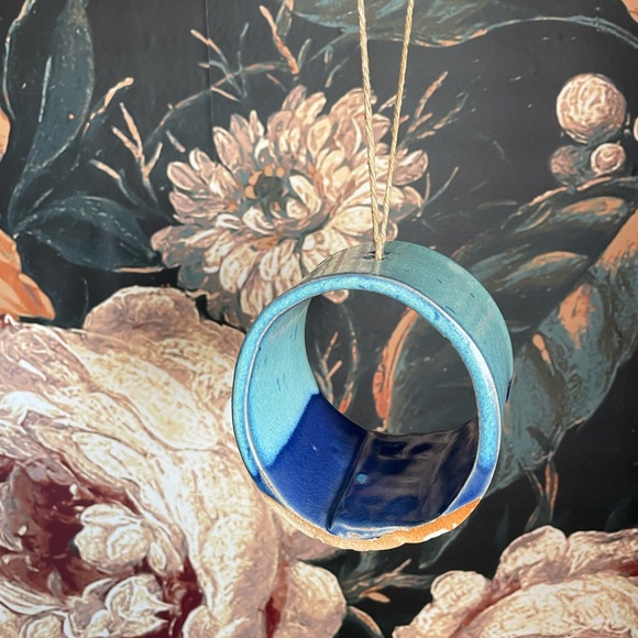 Hanging Pottery by MIKA Fleur - Picture 4 of 12